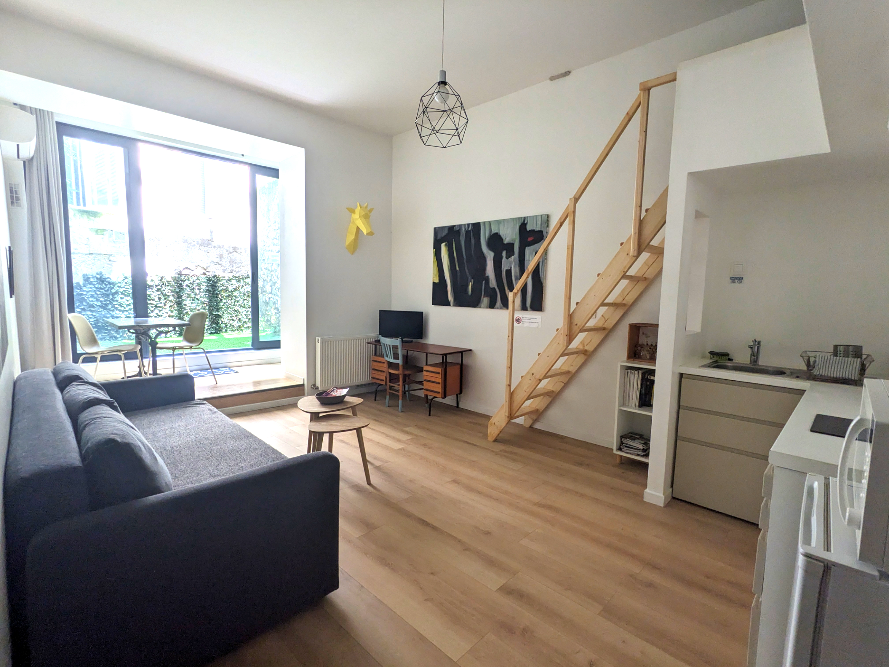 Studio Blanc B&B Bordeaux Saint Michel